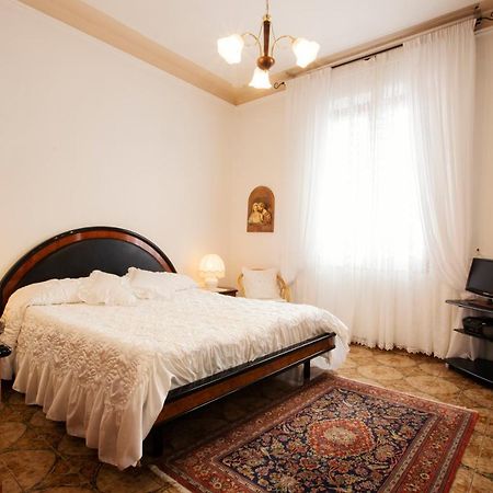 Room Cavour, nearby Cinqueterre La Spezia Extérieur photo